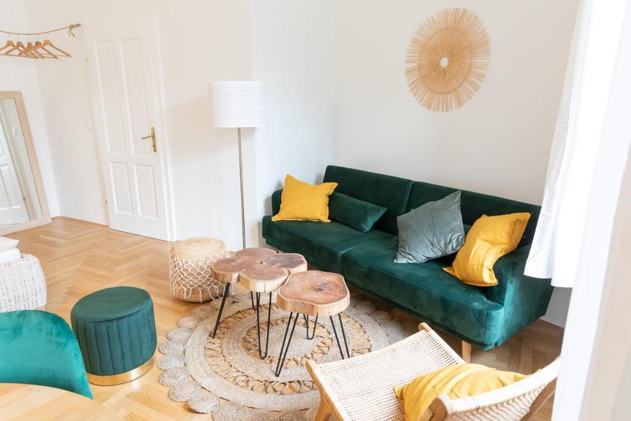 Design Apartments Near Mariahilferstrasse Виена Екстериор снимка