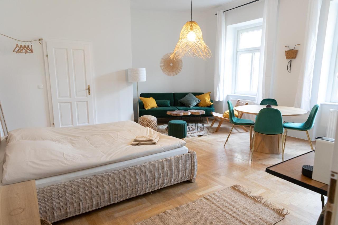 Design Apartments Near Mariahilferstrasse Виена Екстериор снимка