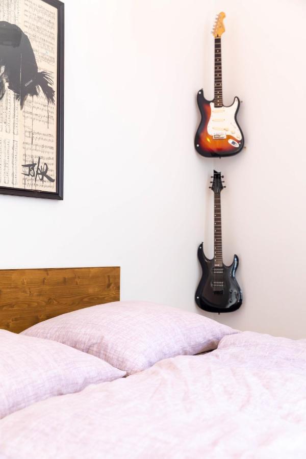 Design Apartments Near Mariahilferstrasse Виена Екстериор снимка