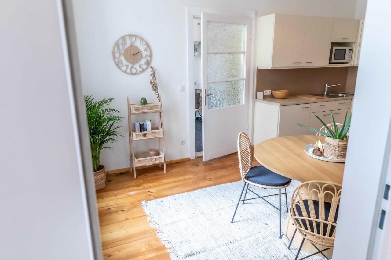 Design Apartments Near Mariahilferstrasse Виена Екстериор снимка